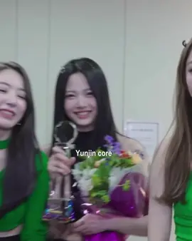 Miss Jennifer and her sarcasm #yunjin#lesserafim