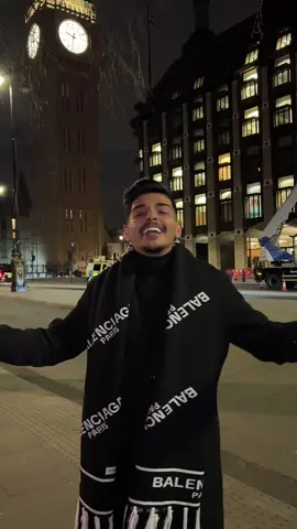 الحب موضه وانتهت 🎼... #متعب_الشعلان 