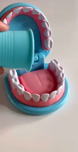 It’s National Dentist Day! Polish imaginations with our Super Smile Dentist Play Set 🦷✨ #ASMR #Dentist #PretendPlay #Toys #MelissaAndDoug