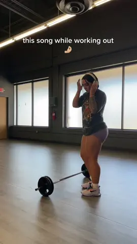 JAMS🤌🏼 whats your fav song to workout to? #GymTok 