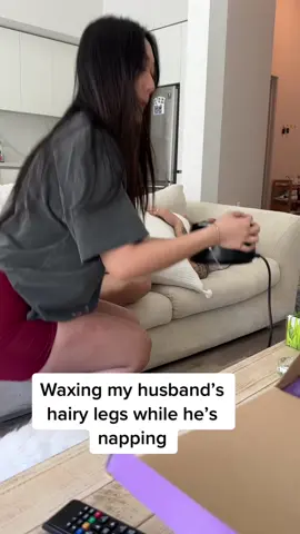 His legs are now BARE 🐻 #couplecomedy #fyp #couple #comedy 