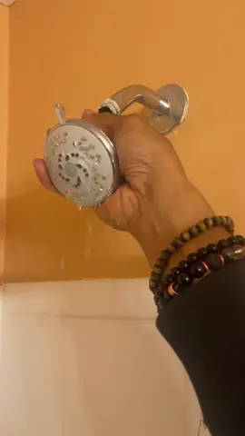 Let me show yall how to replace a shower head real fast 👨🏽‍🔧 . . . . #showerhead #homeimprovement #sterlsohandy #tools #handyman #charlotte #icanfixit #plumber #tvmounting #lightfixture #movingservices #furnitureassembly #creativesterl #contentcreator #videographer #reel #DIY 