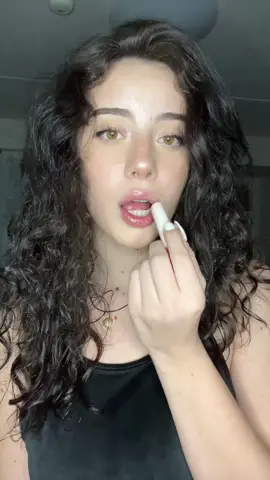 yass white girl lips