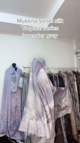 Mukena#mukenamalay #mukenahcantik #mukenaindonesia #mukenamelayu #mukenapremium #mukenasenadaarmani #mukenavanel #HelloHongKong #mukenaarmanisilk2in1 