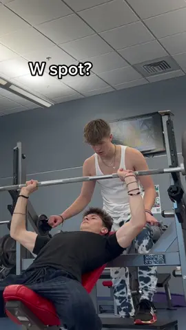 Try at home!#slap #fyp #funny #gym #fyp #gym #gymbro #prankwars 