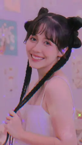 Thật ra định biến hình thuỷ thủ mặt trăng cơ nhưng không có tóc vàng cũng không có đồ nên nó thành ra zị á =)) 