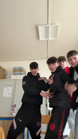 chi vuole venire un classe mia?