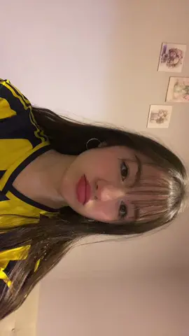 Özlemek bu dokunmakla geçmiyoor