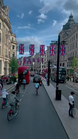 🇬🇧Regent Street❤️ #london #londra #londoncity #exploringtheworld #wonderfuldestinations #towerbridge #exploringlondon #westminster #bigben #londonfristy 