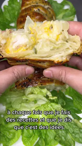 FEUILLETÉ POULET POIREAUX 👌 INGRÉDIENTS 📌 : 1 pâte feuilletée, 2cs d’huile d’olive, 1 oignon, 300g de blanc de poulet, 1 poireau, sel, poivre, 1 cs de crème fraîche, cheddar et emmental, graines de sésame.  #CuisineTikTok #FastGoodCuisine #cuisine #cuisinefacile #Cuisinerecette #IdéeRecette #Cuisineàlamaison #Recettefacile #RecetteSimple #Healthyrecette #IdéeRepas #feuilleté #tressefeuilletee #poulet #chiken #faizacooking #recettefacile #tiktokfood #FoodTok 