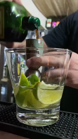 SI O NO 🍸 #jagger #cocteleria #bartender #uruguay