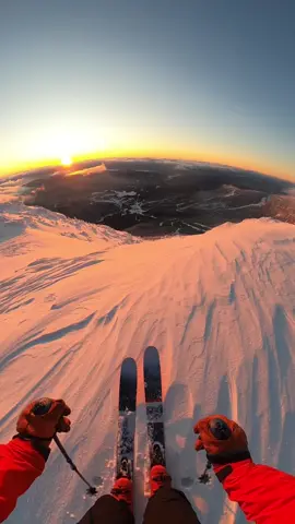 Dawn chaser. #skitok #skitheeast #ski #skiing #pov #gopro #sunrise #winter #vermont 