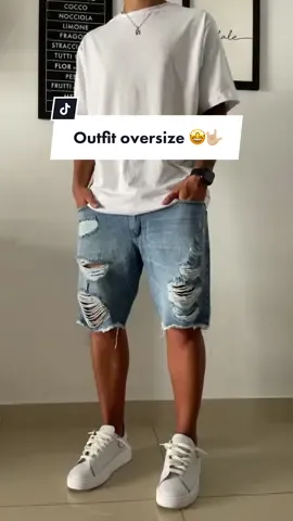 Outfit oversize 🤩🤟🏼 #emprendedor #fyp #parati #outfits #fypage #viral #ropahombre #oot #fypシ #oversize #jeans #bermudas 