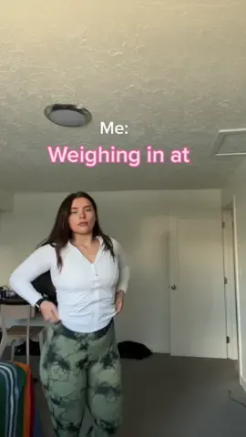 I never look at the scale unless i need to 😂 #adviceforwomen #adultwoman #selfworth #selfhelp #selflove #adulting #selflovetips #women #adviceforgirls #tallgirl #thickwomen 