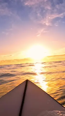 What a world we live in 🙌🏽🤍 #satisfying #surfing #ocean #travel #nature #waves #surferboy #surfedit #surfingvideos #surfpov #surf #surfing #surfer #povsurfing #surfvideos #surfingvideo #surftok #surferboy #surfers #sunrise #sunset #sunriselovers #sunsetlovers 