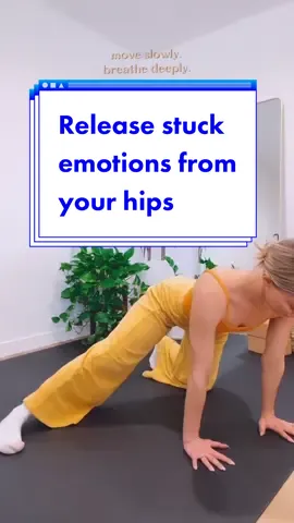 Hips can hold so much emotion and energy #hipstretchesforflexibility #hipstretching #hipstretchchallenge #releasestuckenergy #releasestuckemotions #legsstetching #yogateachertrainingprogram 