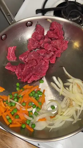 Whipped up some beef pepper rice aka @pepperlunchid  #asmr #beefpepperrice #friedrice #EasyRecipe #homerecipe 