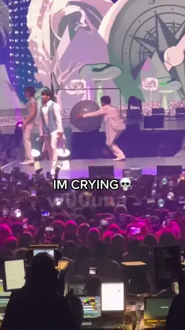 I LOVE HIM SM😭 || #wooyoung #에이티즈 #ateez #breakthewalltour #ateezinparis #kpop [ctto] 