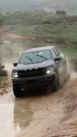 Lâu lâu mang Đức Vua ra hành Ford Raptor R 2023 #laixetv #raptor #offroad #hànhđứcvua 