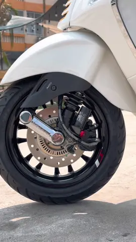 New Vespa Sprint กับ โช๊คตัวใหม่ล่าสุด Yss G-Top Balck Edition 🔥#Vespa #mrbalon #scooter #yss #Zelioni #สายคลีน #Vespa 