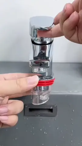 The floor drain is odor-proof plug. If the floor drain at home has smell, you can sell one to try home. Small things can solve big problems.