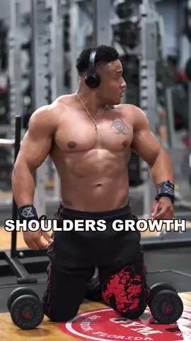 Shoulders workout  “You got the hear of a lion” I know you got it in you king. Just let it out. You have to sometimes take risks. Risk is faith.  Everyday is GO season 💪🏽 SAVE THIS WORKOUT  Dopest pants I’ve worn @gorillawear  Code: Blue #shoulderworkout #shoulders #dumbbellworkout #gymworkout #athomeworkout #homeworkouts #fitnessmotivation 