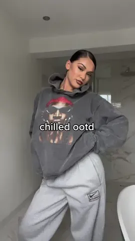 Me 90% of the time #womensstreetwear  #OOTD #outfitoftheday #outfitideas #outfitinspo #fypage #streetwearstyle #fyp #grwm #newbalance1906d 