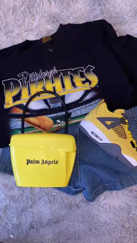 #packwithmeforvegas #dayinmylifevlog #blackgirlluxury  #blackgirlcontentcreator #blackgirlinfluencer❤️  