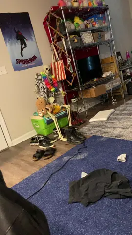 attended catered breakfast event per company dime this morning and was offered a free club membership for being the only person there under 40. love this industry 10/10. i turned 23 today and there are <250 of this job title in the US. once my brain fully develops i will either start a podcast or commit an act of