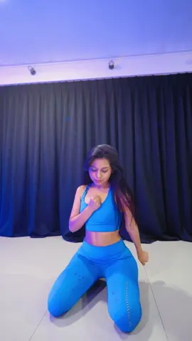 Holiiii✨❤️ les cuento que me anime a tomar por primera vez unas clases de bachata ladys coreográfico, ya que es algo que siempre he querido aprender pero por temas de tiempos no podía 🥲. Es un gran reto para mi bailar como solista frente a una cámara 🥹 así que les muestro mi proceso y denle mucho amor❤️✨ #bachata #romeosantos #limaperu 