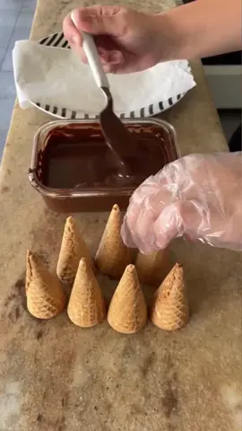 #doce #doces #bolodepote #bolodepotegourmet #bolodepoteparavender #rendaextra #brigadeiro #bridageirogourmet #brigadeiros #ganhardinheiro #brigadeirosgourmet #geladinhogourmet #geladinhos #brownie #conetrufado #conestrufados #geladinhosgourmet 