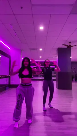 THE gym dancing duo 