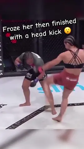 #knockout #mma #headkick #sportstiktok (via InvictaFC/IG)
