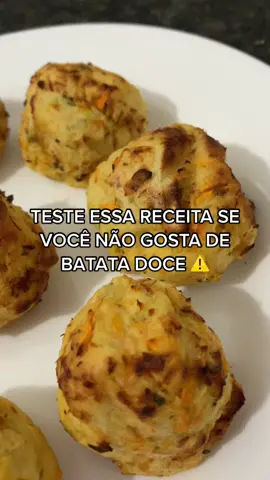 QUEM AÍ NÃO AGUENTA MAIS BATATA DOCE COZIDA?? Eis que trago a solução hahaha essa receita é MA-RA-VI-LHO-SAAAA 💁🏼‍♀️✨ #receitafit #emagrecimento #bulking #nutricionista #fitnessgirl #musculacao 
