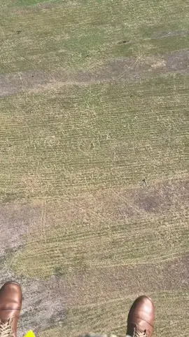 Coisa nossa normal 🪂🪂 . . . . #paraquedista #paraquedistamilitar #foryou #fyp #exercitobrasileiro🇧🇷 #militar #fy #pqd #pqdt🇧🇷 #velame #velame🇧🇷🦅 #saltar #saltopqd #nuncaerra #pqdnuncaerra #saltos 