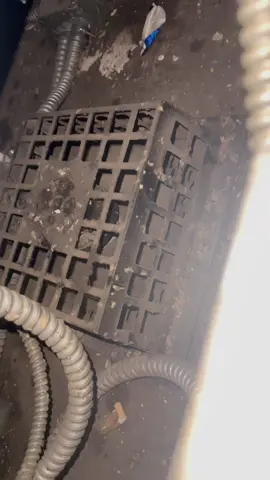 #elevatormodernization #viral #trubleshooter #car  #fan  #elevatormechaniclife #elevatortechnician #elevatorcabindesign #liftmarket  #elevator #lift #elevators #escalator 