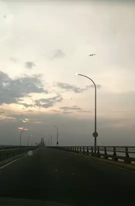 #buenosdias #capcut #zulia #maracaibo #venezuela #fyp #parati #foryou #videosparastatus #videosparadedicar #viral #via #vallenato #vallenatosdeoro #vallenatosromanticos #vallenatos #puentesobreellagomaracaibo #puentesobreellago 