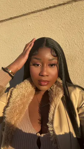 Anyone? Its just 20 bands right 🥺😩 #icemeout #kashdoll #makeup #90smakeuplook #90saesthetic #blackgirltiktok 