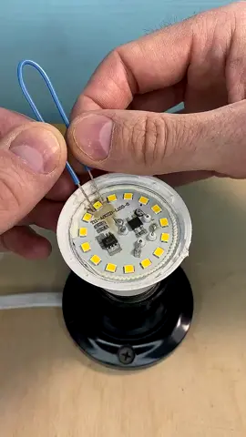How to fix a burnt out light bulb! #shorts #DIY #tuy #charger #energysavinglamp #led #repair