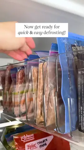 Space saving freezer hacks! 🙌🏼 #horderly #freezer #hacks #freezerhacks #freezerorganization #meat #frozen #frozenfood #cooking #fridge #refridgerator #refridgeratororganization #space #smallspace #smallspaceliving #smallspaces #smallspaceideas #Foodie #saver #save #defrost 