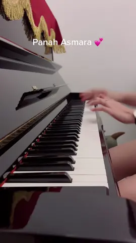 Panah Asmara 💕#piano #PianoCover #PianoInstrumental #mainpiano #PianoTutorial #PianoMusik #InstrumenPiano #PianoLoveSongs #fyp #foryoupage #MarhythmStudio 