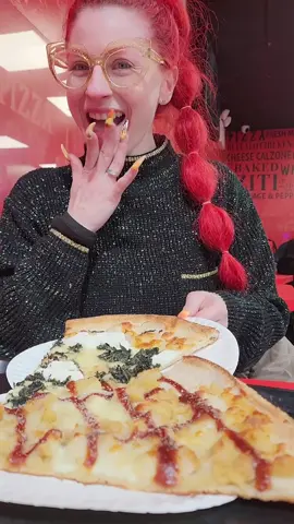 broccoli pizza?? ok definitely couldn't pass that up.  #pizza #nypizza #nyeats #nyceats #foodinnyc #SnackTime #foodietiktok #nycfoodreview #travellife #nyclife #littleitaly #timessquare 