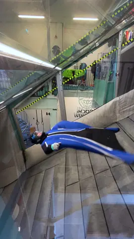 🤪 #adrenaline #wingsuitflying #extemesports #training 