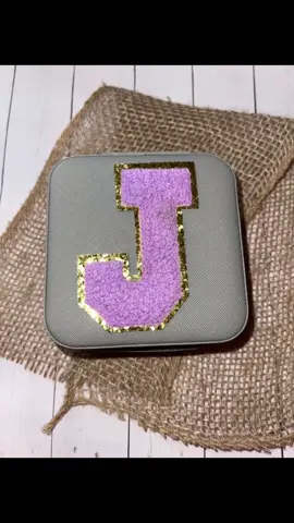 Personalized Jewelry Boxes that are the perfect size for traveling!!  #junebugboutiqueanddesign  #jbbd #jewelrybox #personalized #inital #travel #SmallBusiness #smallbiz #letsgo 