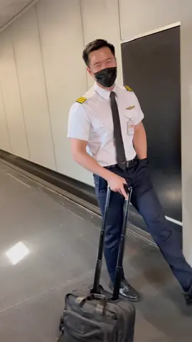 รีวิวนักบิน Ep.2 👨🏻‍✈️🛫 #fyp #foryou #pilot #crew #นักบิน #กัปตัน