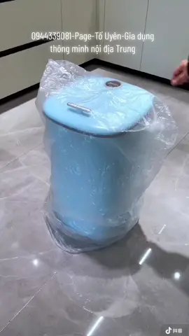 Máy giặt giày siêu mạnh- siêu sạch- chỉ cần 15 phút là sach kin kít nha khách ơi, mua về chỉ cần kết nối với vòi nước là được nha, nhỏ gọn mà giặt sạch dùng sướng lắm ạ,zalo-0944339081-Page-Tố Uyên-Gia dụng thông minh nội địa Trung