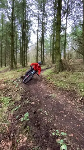 Fox 38 Bottom out 😍🤔👀 #mtbtiktok #MountainBikeVibes #MountainBike #AdventureBikes #DownhillMtb #MountainBiking #mtb #MTBVideos #DirtbikeTikTok #BikesOfTikTok #MTBEdits #MTBQuotes #MtbTrails #MountainBikeRiding #MountainBikeVideos #HardTailMTB #MountainBikes #DownhillVideos #fyp #foryou 