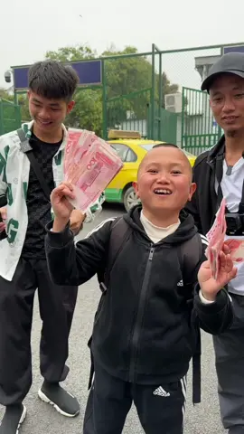 Trải nghiệm siêu thị lòng đất của Trung Quốc —-) p2 #maodede #TamMaoTV #trungquoc @Tam Mao TV 