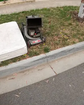 Hidden gems & classic lawnmower! #polyprophet #youtube #free #treasurehunt #hardrubbish #australia #curbside #sidehustle #dumpsterdiving #streetscrapping #scrapping #reseller #resell 
