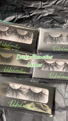 Oooweeeeeee🫶🏾🫶🏾🔥🔥🦆#unboxing #lashesfordays #duckiecosmetics #duckieduckettes 